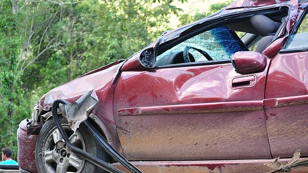 Regen sorgt für Unfälle auf A70 bei Schweinfurt und im Kreis Haßberge