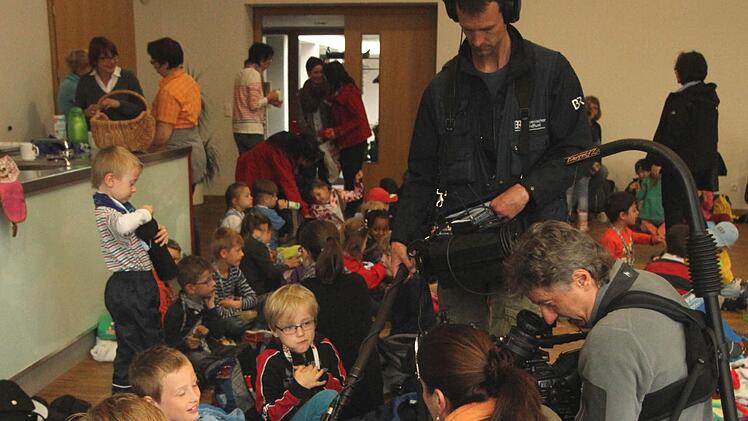 Auch das Bayerische Fernsehen war interessiert und zeichnete für eine Sendung auf.Foto: Günther Geiling
