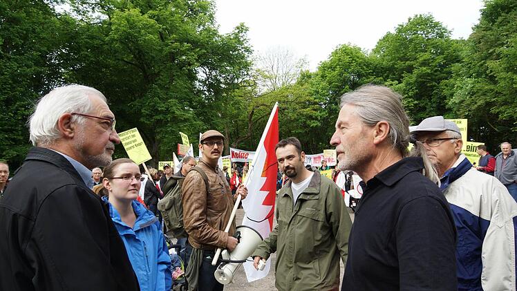 Demo gegen Stromtrasse