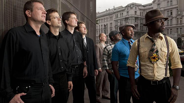 MoZuluArt spielen am Samstag, 5. Juli, in der Forchheimer Kaiserpfalz.  Foto: p