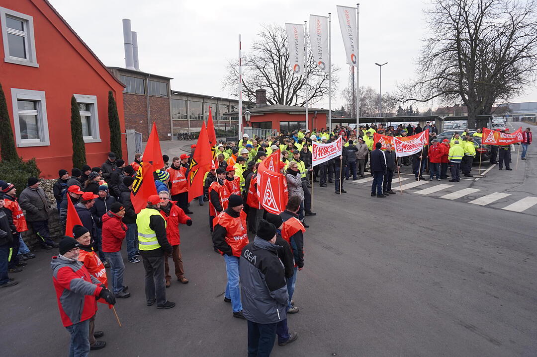 Warnstreik IG Metall in Kitzingen