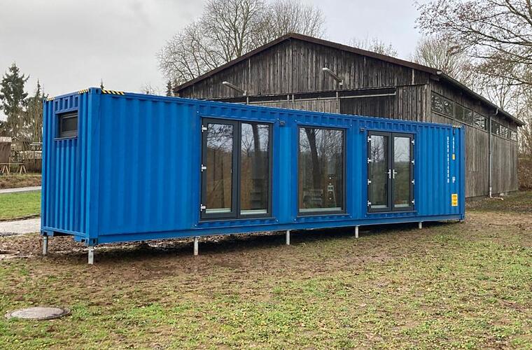 Coburg: Hamburger stellt sein erstes Tiny-House in Franken auf - so sieht es innen aus