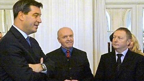 Finanzminister Markus Söder (links) im Gespräch mit den Landräten von Rhön-Grabfeld, Thomas Habermann (Mitte) und von Bad Kissingen, Thomas Bold (rechts).  Foto: Anja Vorndran