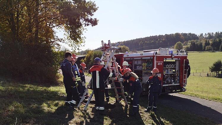 Die Feuerwehrjugend aus Oehrberg, Stralsbach, Lauter und Katzenbach hatten verschiedene Aufgaben zu bewältigen. Foto: Gabi Sell
