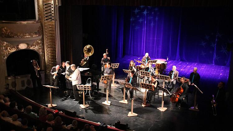 Die Frankfurt Swing All Stars standen zum ersten Mal mit dem Bad Kissinger Kurorchester auf der Bühne. Foto: Ralf Ruppert
