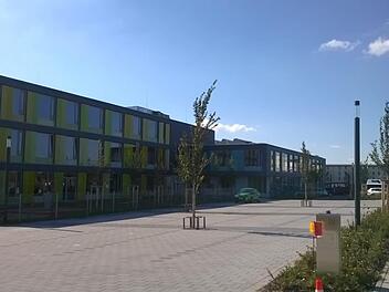 Die Schule für Körperbehinderte wird jetzt schon von einer gemeinnützigen GmbH betrieben. Gesellschafter der gGmbH ist der Verein Hilfe für das behinderte Kind. Er will gemeinsam mit dem Diakonischen Werk eine neue Dachgesellschaft für alle Einrichtungen der beiden Organisationen gründen. Foto: Jochen Berger