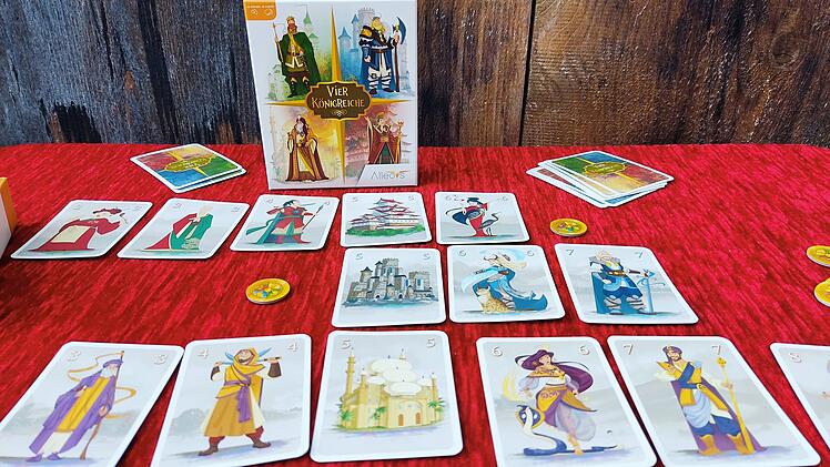 Vier Königreiche im Test - Familien-Kartenspiel ab sechs Jahren