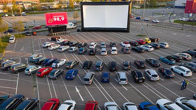 Wird es ein solches Autokino, wie hier auf dem Foto in Chemnitz, bald auch in Forchheim geben? Foto: Jan Woitas/dpa