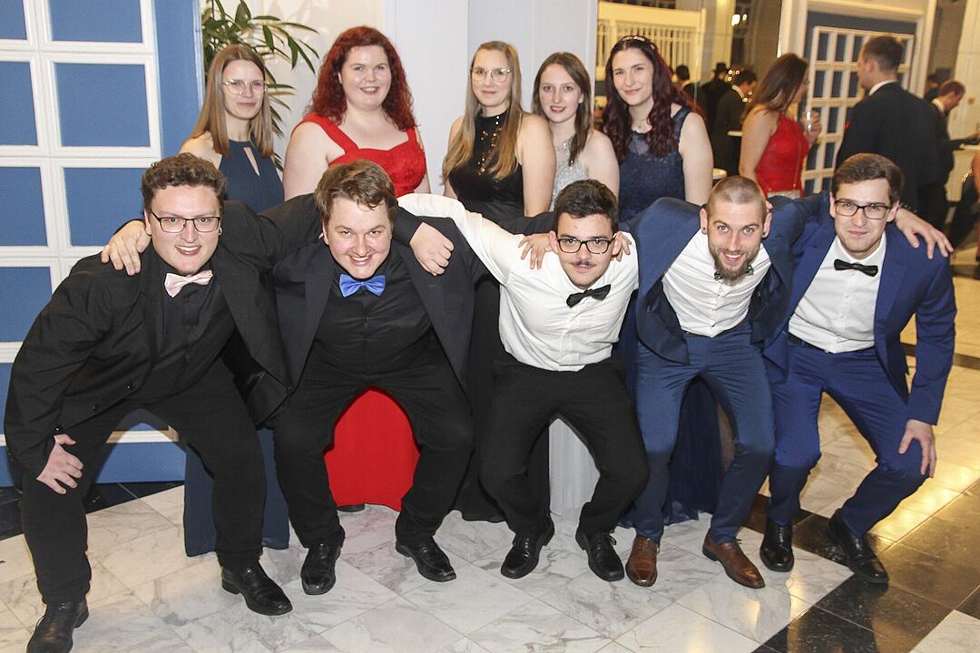 Der traditionelle Bauernball lockte viele Gäste an