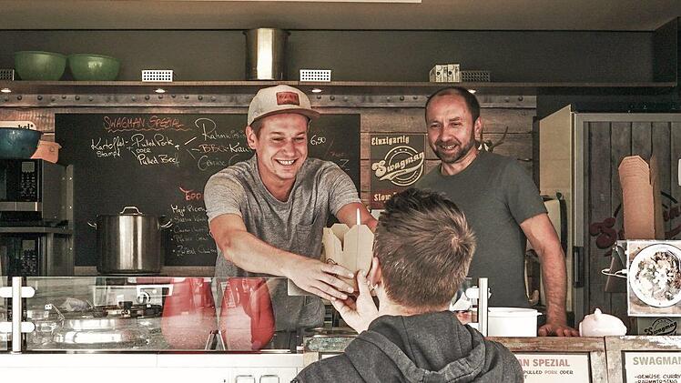 Fleischiges und Vegetarisches in die Hand gibt es beim Foodtruck-Festival im Luitpoldbad. Miguel Ortega