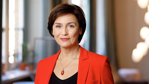 Sandra Maischberger kennen die meisten als Gastgeberin der nach ihr benannten ARD-Talkshow.