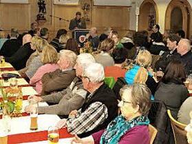 In der Bürgerversammlung zeigten sich die die Referenten vor zahlreichen Zuhörern sehr gut vorbereitet. Foto: Karl-Heinz Wirth