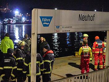 Suchaktion im Hamburger Hafen