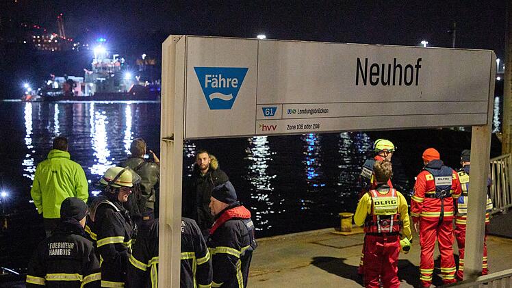 Suchaktion im Hamburger Hafen