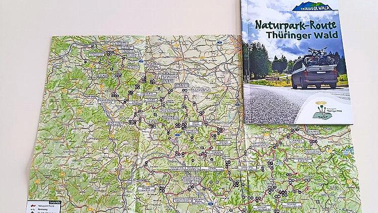 Eine &Uuml;bersichtskarte erg&auml;nzt die neue, 48 Seiten starke Brosch&uuml;re, die auch Informationen zu Wohnmobil-Stellpl&auml;tzen enth&auml;lt.