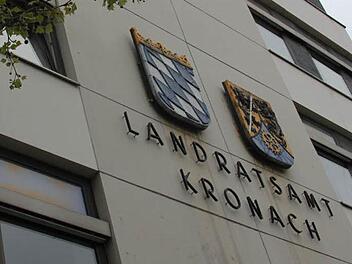 Wenn der Landrat nicht rechtzeitig wieder die Amtsgeschäfte übernehmen kann, braucht es für das Landratsamt Anfang Mai eine Übergangslösung. Foto: Marco Meißner