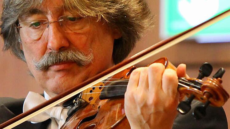 Ralph Kulling, Leiter "Alt-Wiener Strauss-Ensemble": "Um so mehr tut es mir leid, dass ich diese Mitteilung erst jetzt erhalten habe und nicht vor unserem letzten Coburger Konzert." Foto:Archiv/Albert Höchstädter