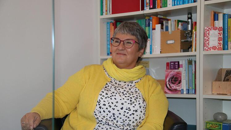 Seit rund zehn Jahren ist Stefanie Löber in ihrer Praxis in Forchheim als Heilpraktikerin für Psychotherapie sowie Kinder-, Jugend- und Familienberaterin tätig.  Foto: Mirjam Stumpf