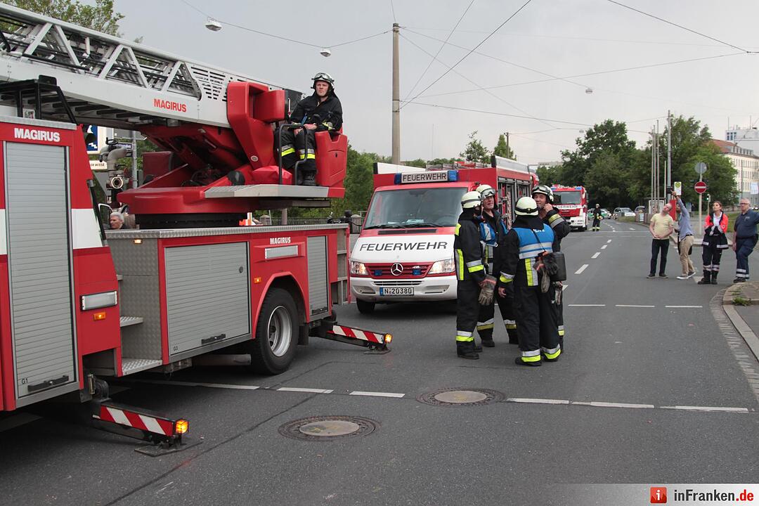 Feuerwehreinsatz nach Blitzeinschlag in Nürnberg
