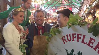 Wiesn-einzug der Winzer