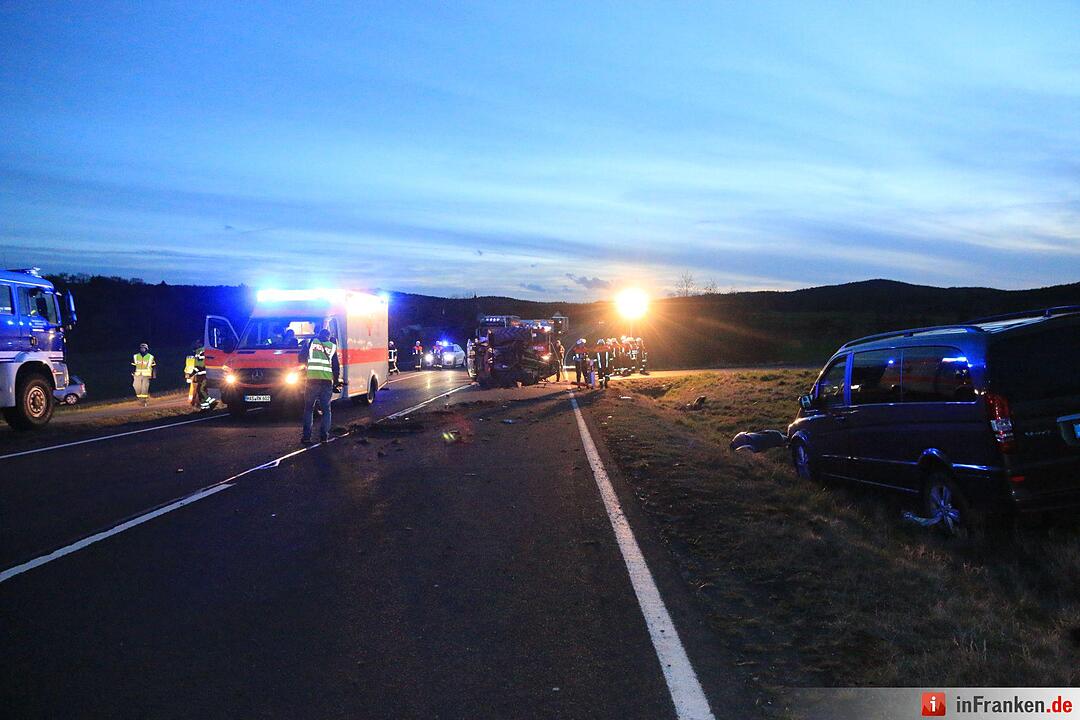 Hafenpreppach: Pkw kollidiert mit Traktor