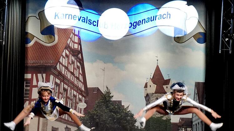 Die erste Prunksitzung des KCH bot für jeden Geschmack etwas.   Foto: Richard Sänger