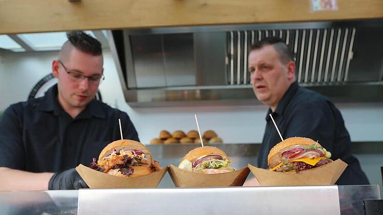 So einen Foodtruck - oder noch besser mehrere - könnte sich Rainer Mattern für Ebersdorf bei Coburg vorstellen. Ob etwas daraus wird? Foto: Barbara Herbst