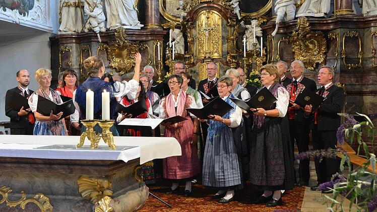 Gemischter Chor des Reichenbacher Sängerkranzes  Foto: Björn Hein