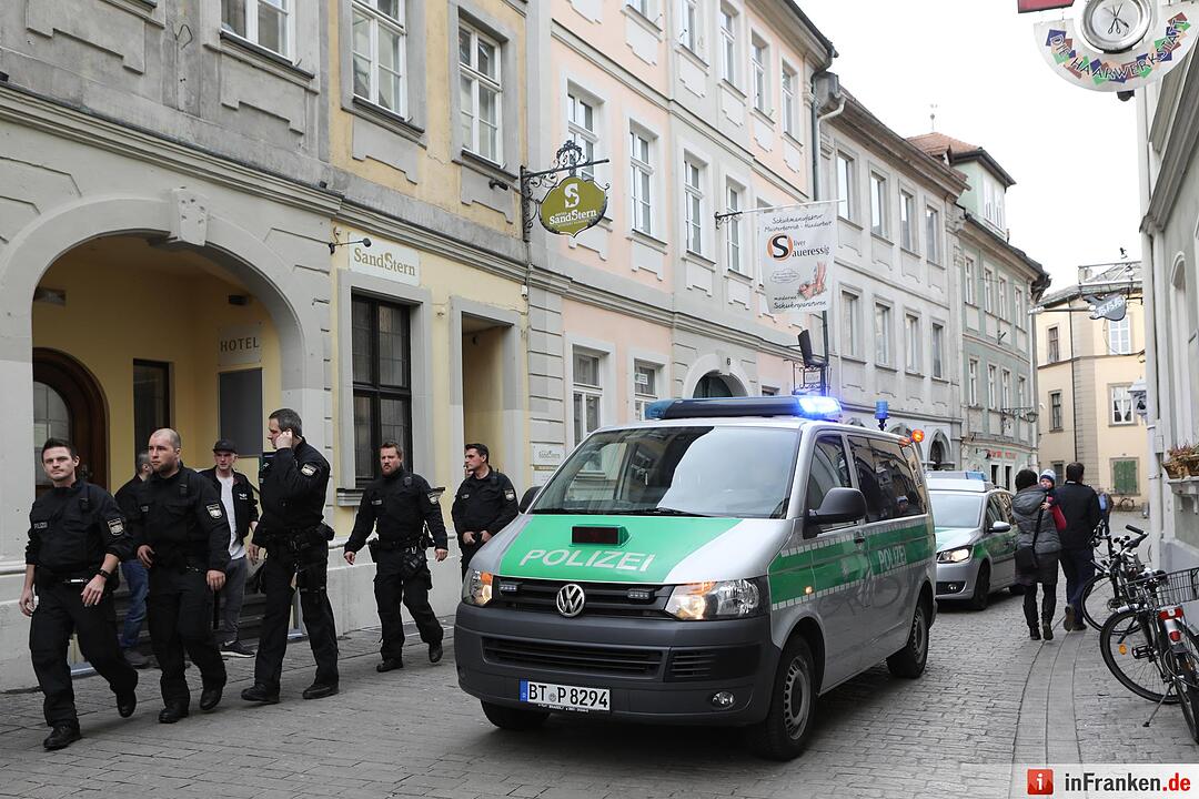 Bamberg; Demo vom Bahnhof bis zum Gefängnis der "roten Hilfe"