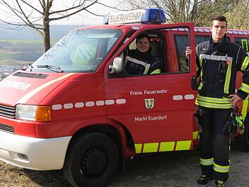 Engagieren sich für die Jugendlichen in der Freiwilligen Feuerwehr Euerdorf: Christian Leber (stellv. Jugendwart,links) und Kevin Radler (Jugendwart)