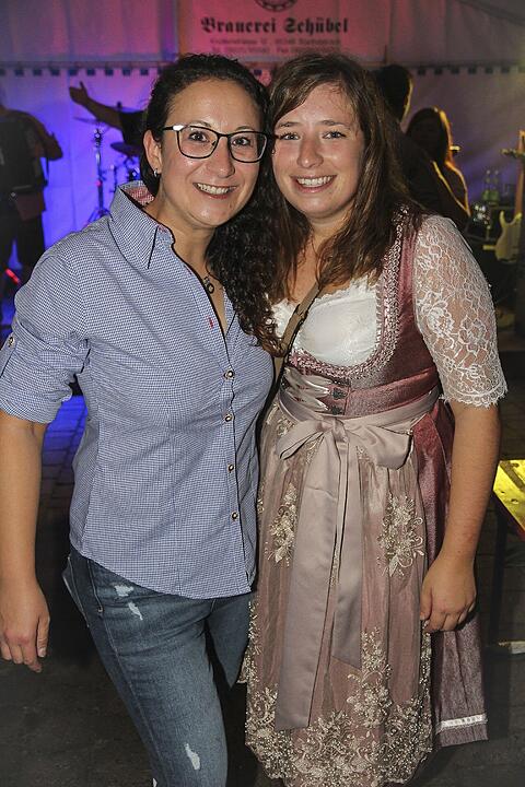 Die Landjugend Zaubach hat zum Kerwatanz eingeladen.