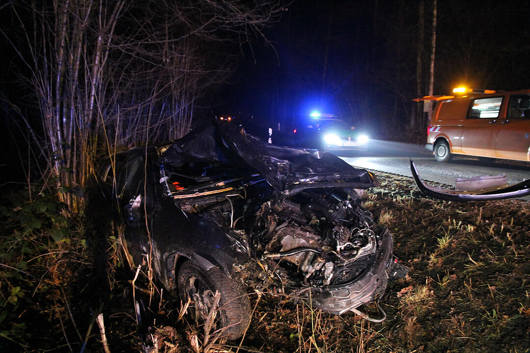 Schwerer Unfall bei Steppach - 28-Jähriger schwerst verletzt