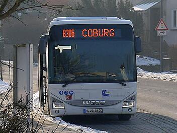 Auch ein Sorgenkind: Die Buslinie 8306 von Weidhausen nach Coburg kommt eher selten pünktlich. Foto: Berthold Köhler