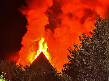 Ebern: Feuerwehr erlebt extrem schwierigen Brand