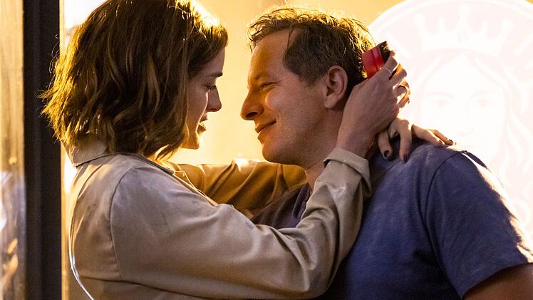 Die Ehe von Louma (Marie Nasemann) und Tristan (Trystan P&uuml;tter) ging in die Br&uuml;che.