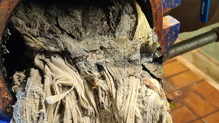 Kitzingen: "Verfangen sich in Abwasserpumpen" - Bauhof mit Appell und Hinweis