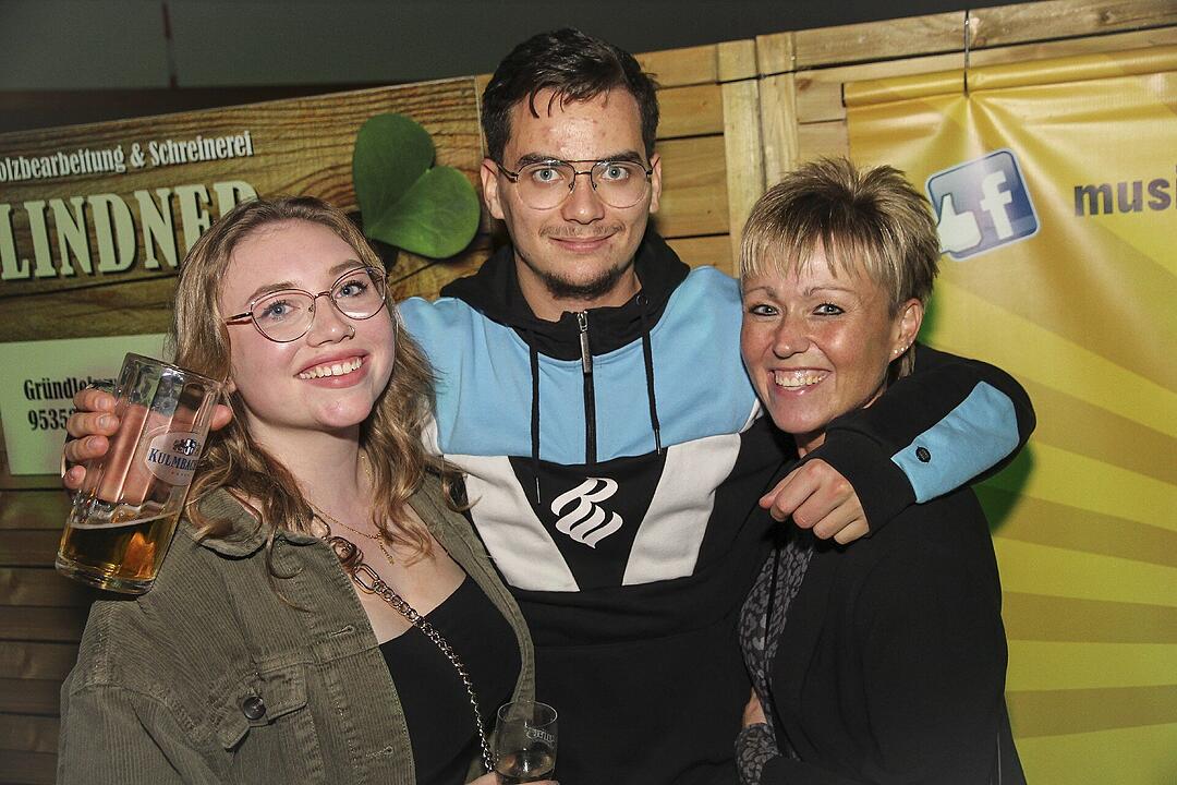 Es spielte die Partyband "Musik die3".