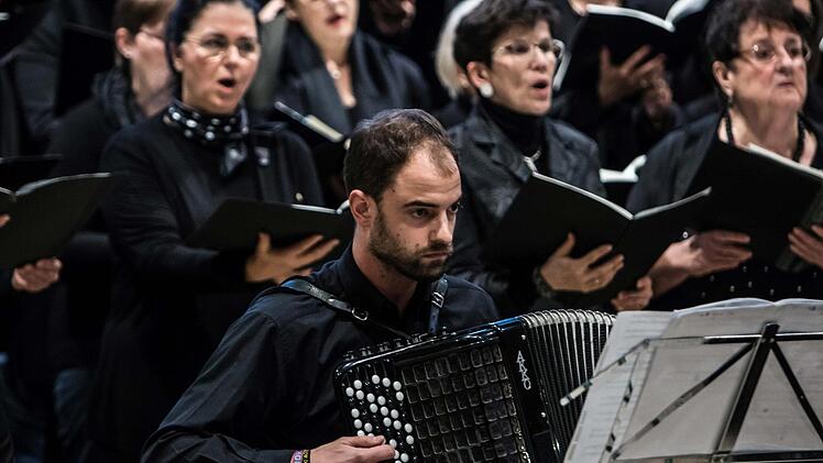 Die "Petite Messe solennelle" von Gioacchino Rossini erlebte eine eindringliche Aufführung in der Coburger Morizkirche.Foto: Jochen Berger
