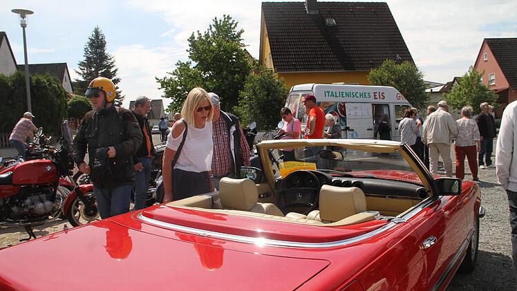 Auch Cabrios waren zu sehen.