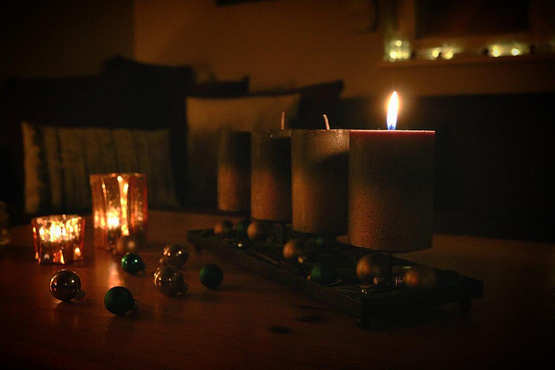 Lesergalerie: Adventskränze