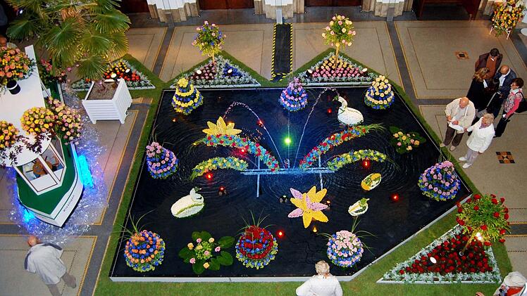 Dekoration für den Rosenball in Bad Kissingen 2015 Foto: Sigismund von Dobschütz