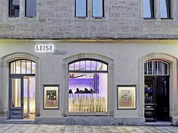 LEISE am Markt: Nach aufwendiger Sanierung ist in der Herrngasse 2 eine moderne Location entstanden. Fotos: PR