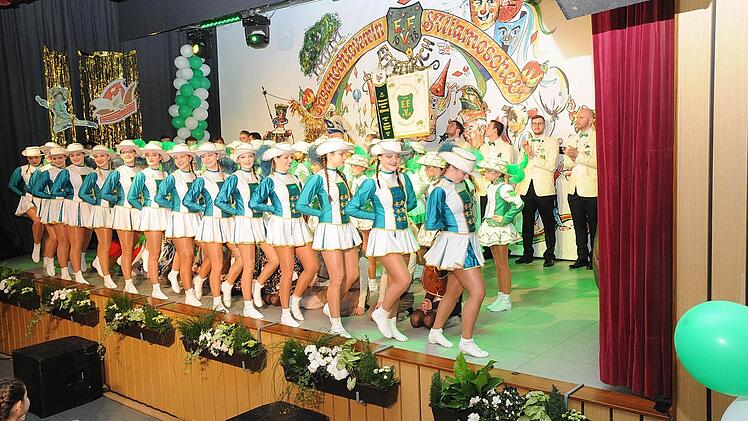 Selbst die größte Bühne wird irgendwann eng.  Foto: Karl Heinz Wirth