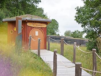 Neues Bienenerlebnishaus am Steigerwald-Zentrum bei Oberschwarzach-Handthal