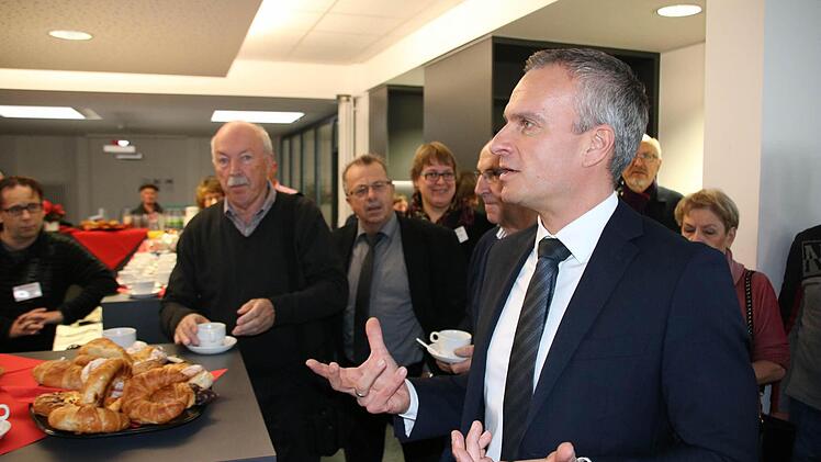 Alexander Subat, Geschäftsführer der Kissinger Verlagsgesellschaft, ergänzte Informationen aus anderen Abteilungen der Saale-Zeitung. Foto: Ralf Ruppert