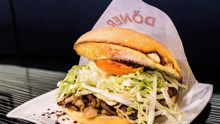 Ein Betrunkener ist in einen Imbiss in Kassel eingebrochen, um sich D&ouml;ner zu machen. Symbolfoto: HutchRock/Pixabay
