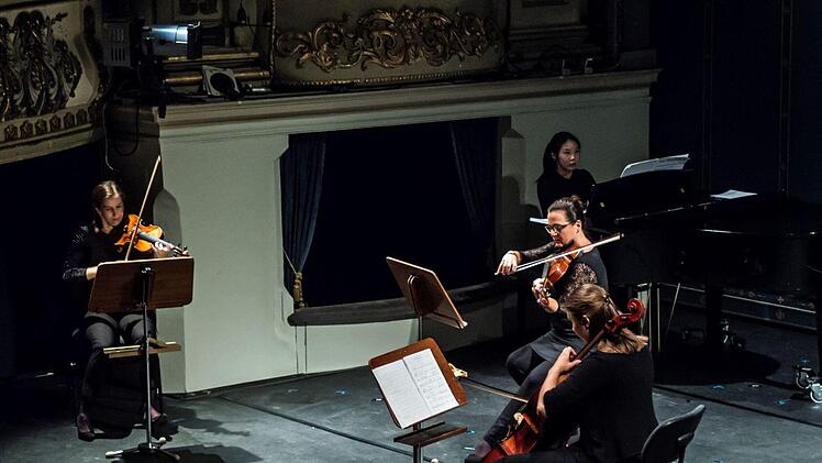 Werke von Ludwig van Beethoven und Peter Maxwell Davies erklangen beim Kammerkonzert im Landestheater Coburg.Foto: Jochen Berger