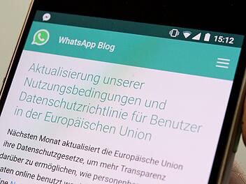Für den Messenger Whatsapp gibt es eine neue Altersbeschränkung: Nutzer müssen jetzt bestätigen, dass sie mindestens 16 sind. Foto: Robert Günther/dpa
