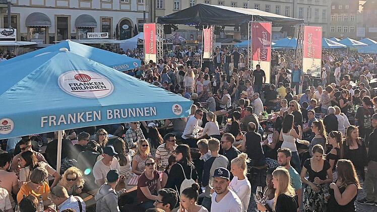 Weinfest auf dem Bamberger Maxplatz