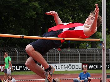 Marcel Hirsch vom TV/DJK Hammelburg gewann bei den Unterfränkischen Meisterschaften in Schweinfurt den Hochsprung der Jugend U20. Foto: Reinhold Nürnberger
